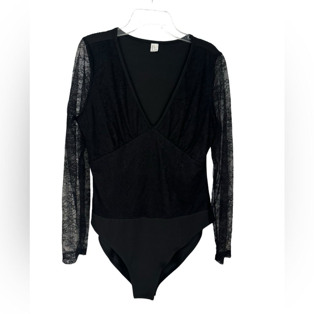 Black & Black Lace Bodysuit Medium